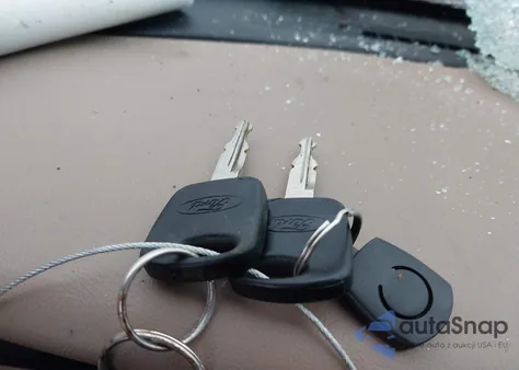 2000 Ford Ranger Xl/Xlt z USA, uszkodzony, nr VIN 1FTYR14V6YPB60391